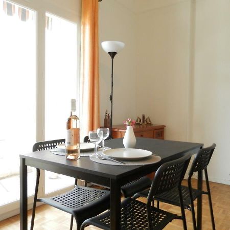 Ferienwohnung Les Pins . 2 P Calme Et Terrasse Nizza Exterior foto